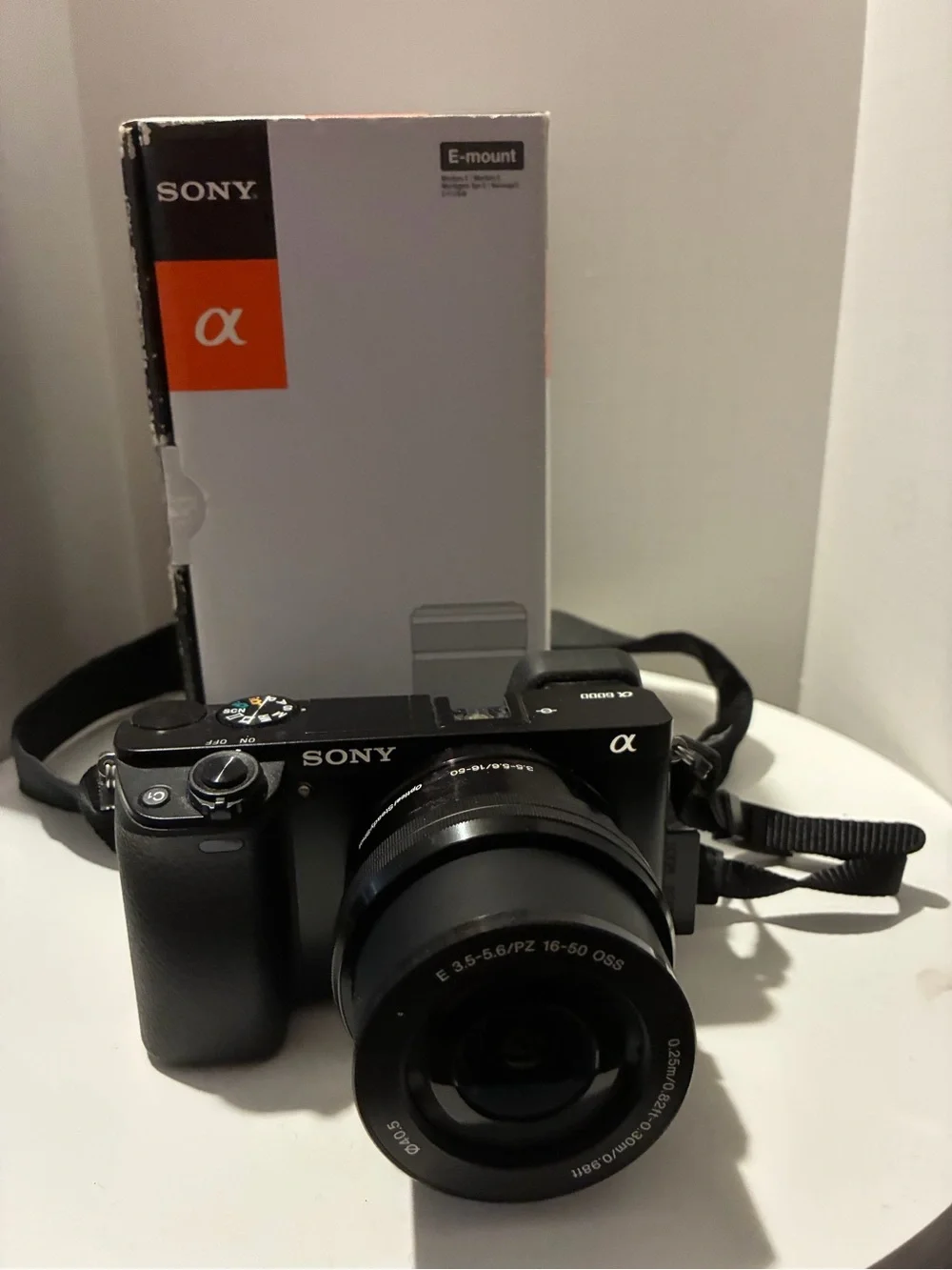 Sony A6000 Black Mirrorless Camera with 16-50mm Lens, Camera bag